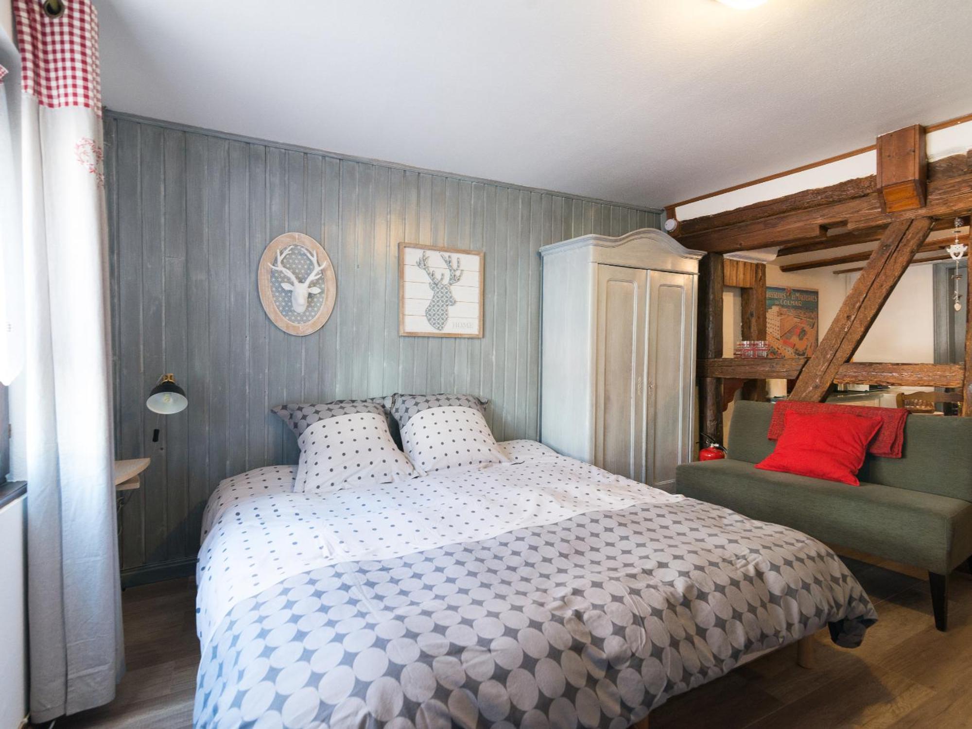 Gites De La Maison Vigneronne, Au Coeur De Ribeauville Zimmer foto