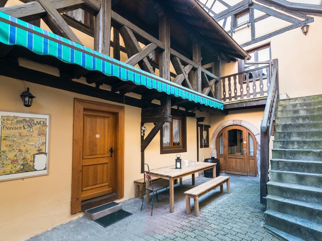 Gites De La Maison Vigneronne, Au Coeur De Ribeauville Exterior foto